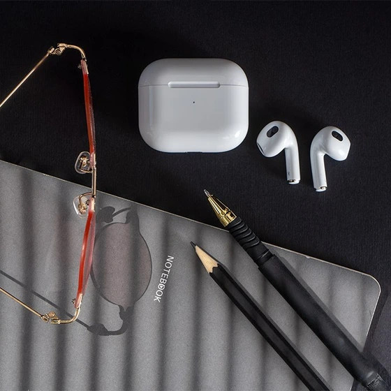 هندزفری بیسیم اپل مدل AirPods نسخه های کپی