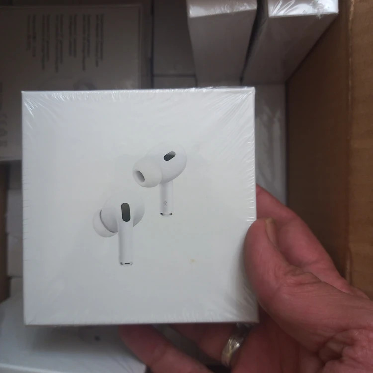 هدفون بی سیم اپل مدل ایرپاد پرو 3 غیر اصل